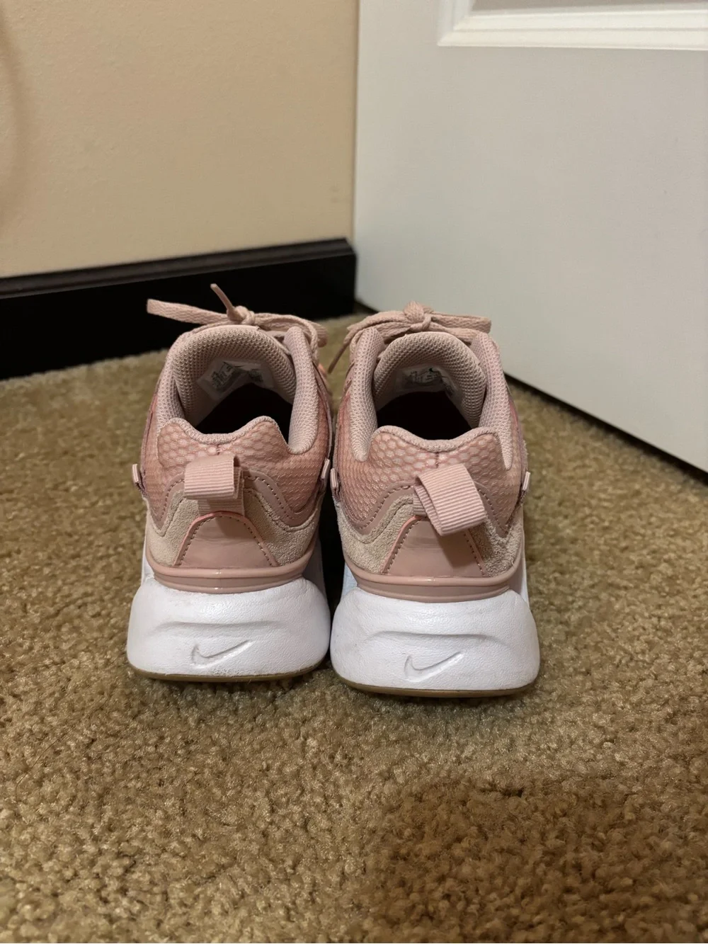 Nike Women’s Pink Sneakers